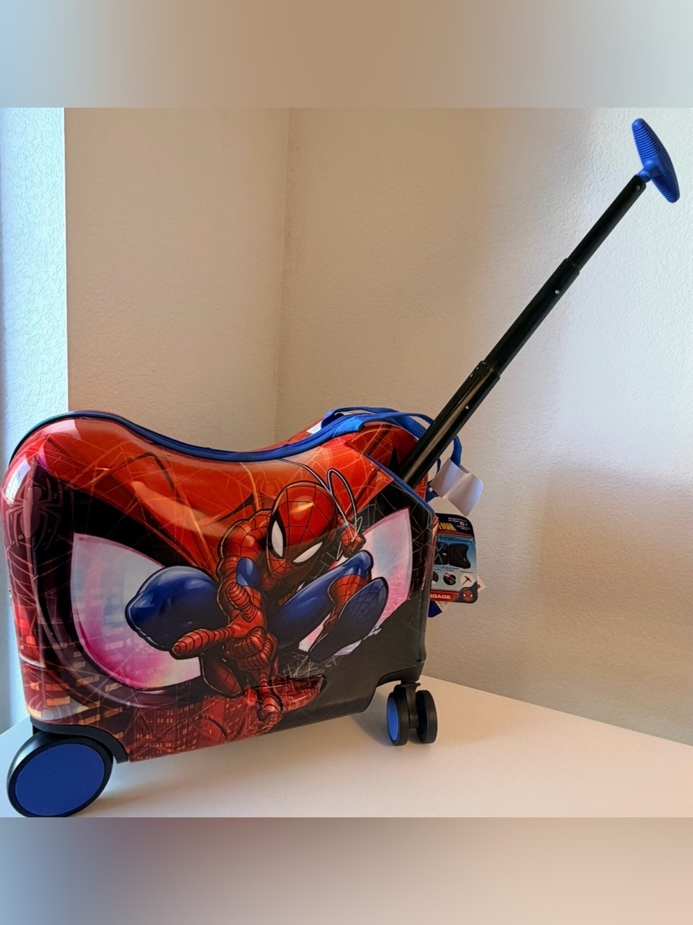 Disney Spider-Man Blue and Red Rolling Kids Ride-On Luggage